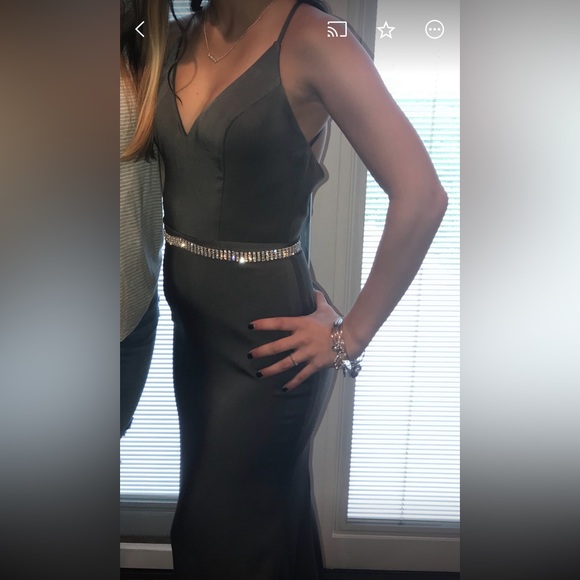 Prom gown - Picture 2 of 4